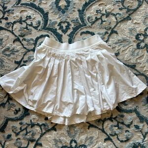 All in motion white skirt with built in shorts size XS